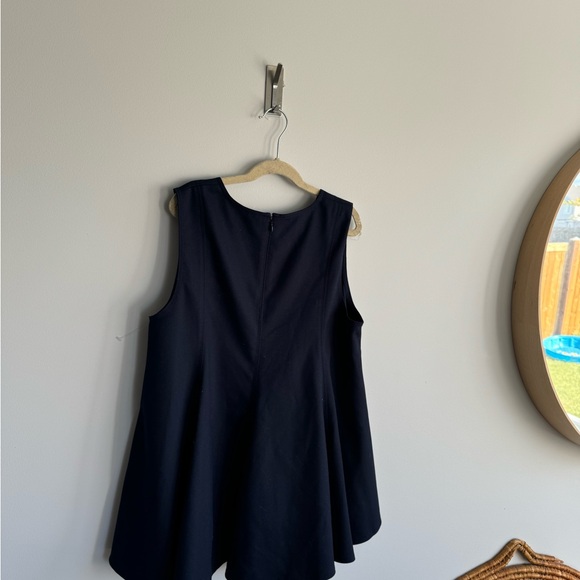 Club Monaco medium peplum navy blouse… - Picture 8 of 8